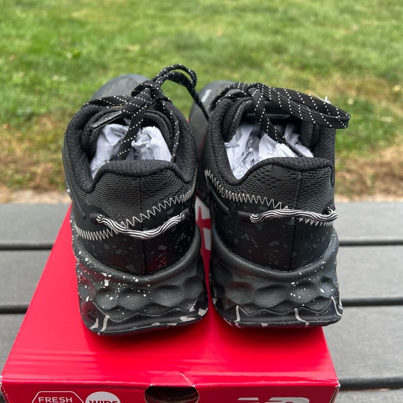 Women’s New Balance Fresh Foam Garoé 7.5 NWT - Picture 4 of 9